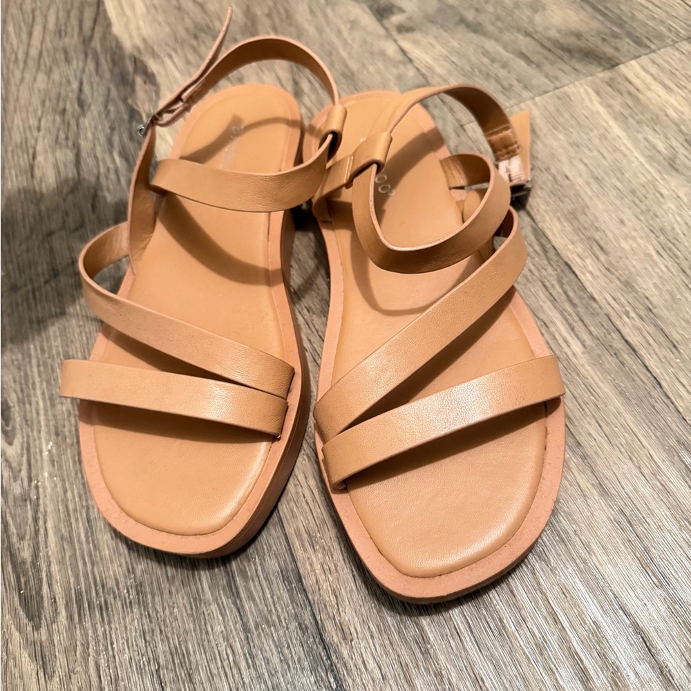 Women’s Sandals